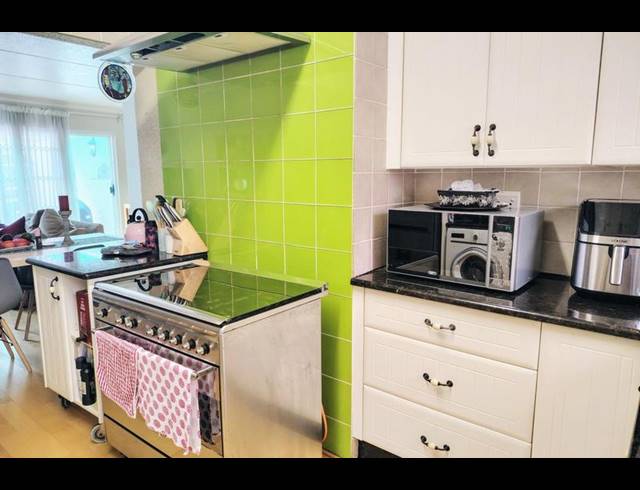 3 BEDROOM TOWNHOUSE FOR SALE IN BEDFORD GARDENS